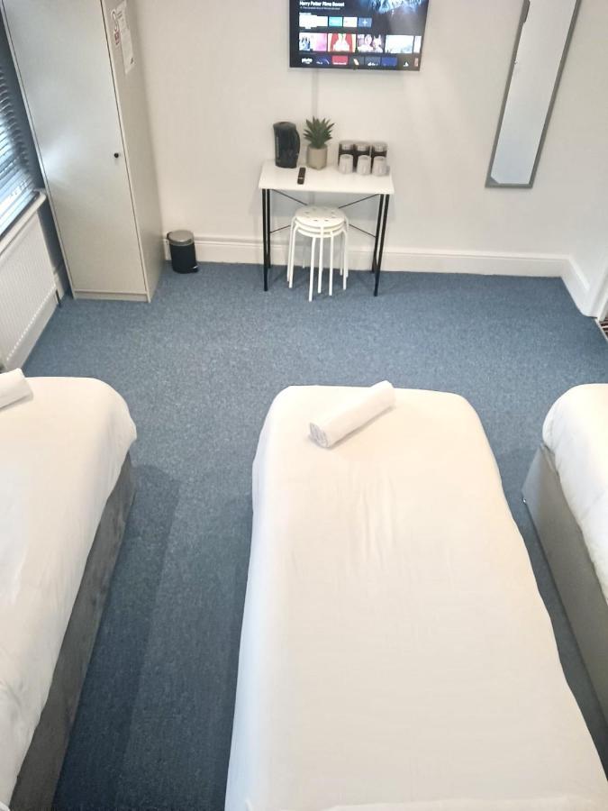 Kings City Centre Apartments Лондон Екстериор снимка