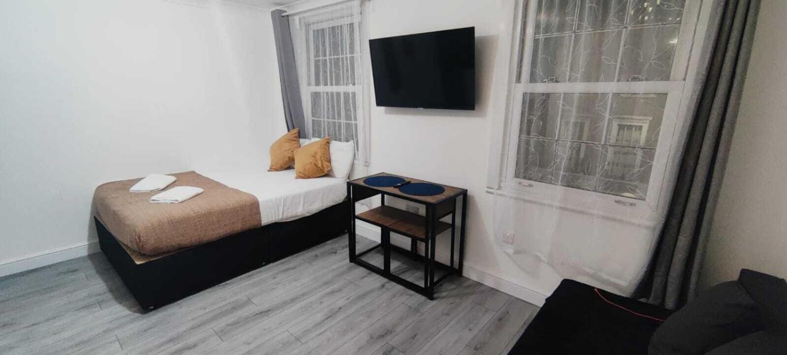 Kings City Centre Apartments Лондон Екстериор снимка