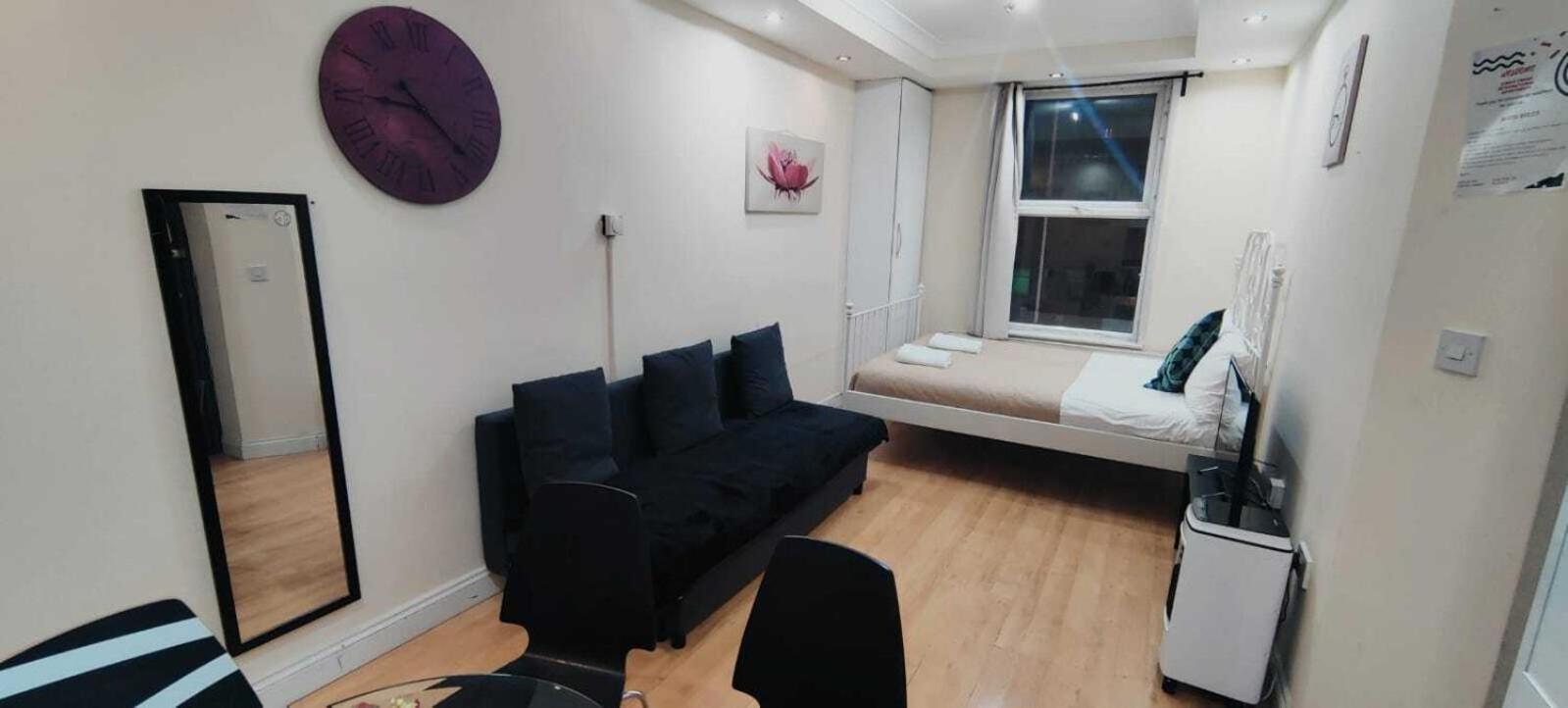 Kings City Centre Apartments Лондон Екстериор снимка